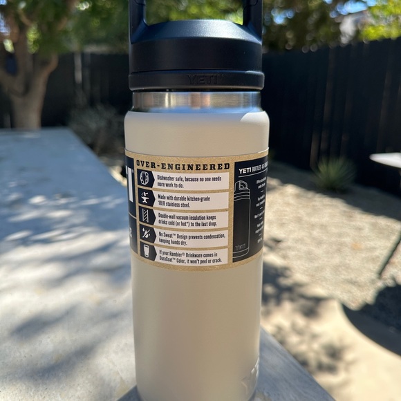 YETI Rambler® 26 oz Water Bottle w/ Chug Cap – Cape Taupe – NWT - Picture 3 of 4